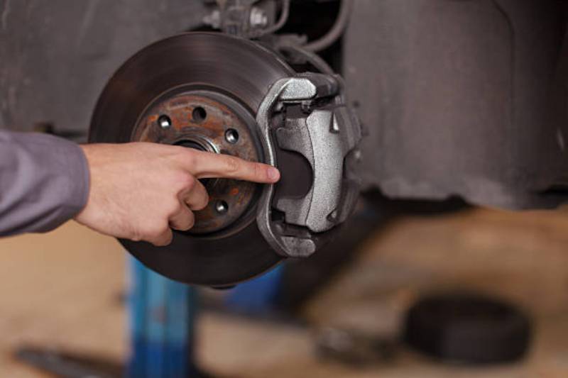 HOW LONG SHOULD MY BRAKES LAST?