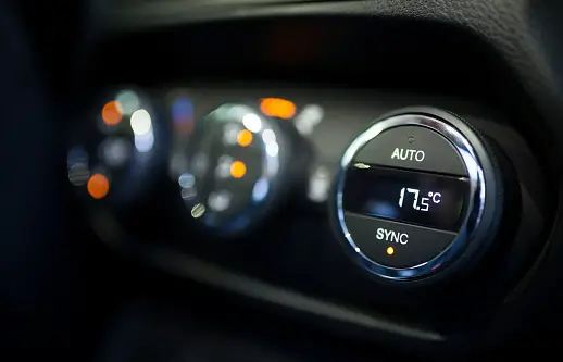 Does car heater use more fuel?